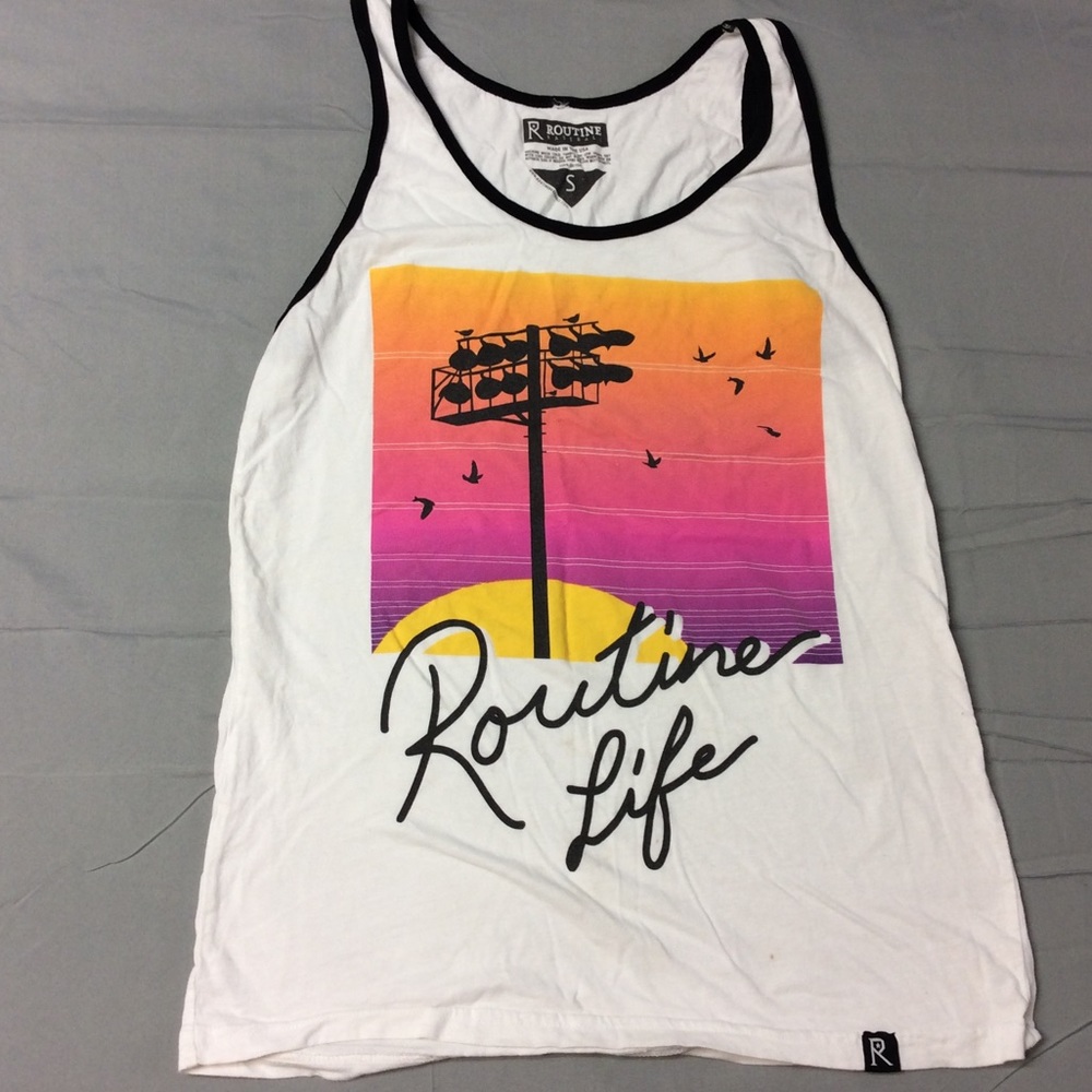 Routine Baseball tank